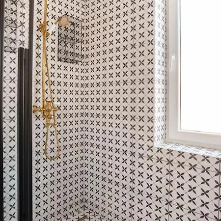 Piekny Apartament 80m2 Taras Grill Ogrod Parking 公寓