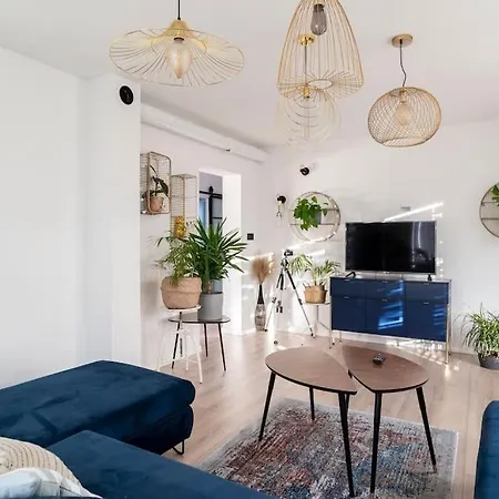Piekny Apartament 80m2 Taras Grill Ogrod Parking 公寓 Grojec (Masovia)