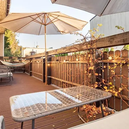 Piekny Apartament 80m2 Taras Grill Ogrod Parking * Grojec (Masovia)